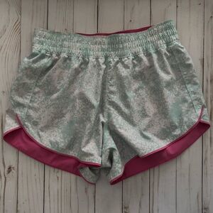 Reversible athletic shorts